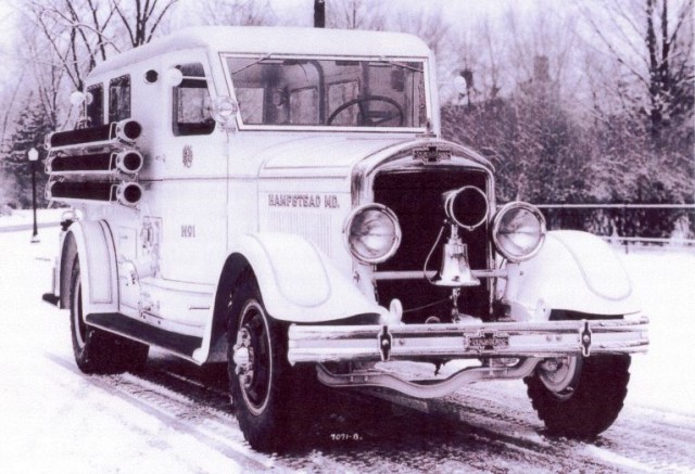 1936 - American LaFrance Scout Sedan Cab, 200 gallon booster tank, 750 gpm pump (pre rescue truck)